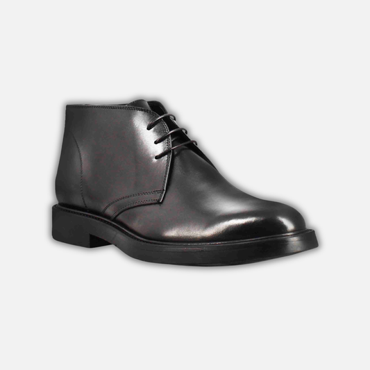 Smooth black full-grain leather men's ankle boot