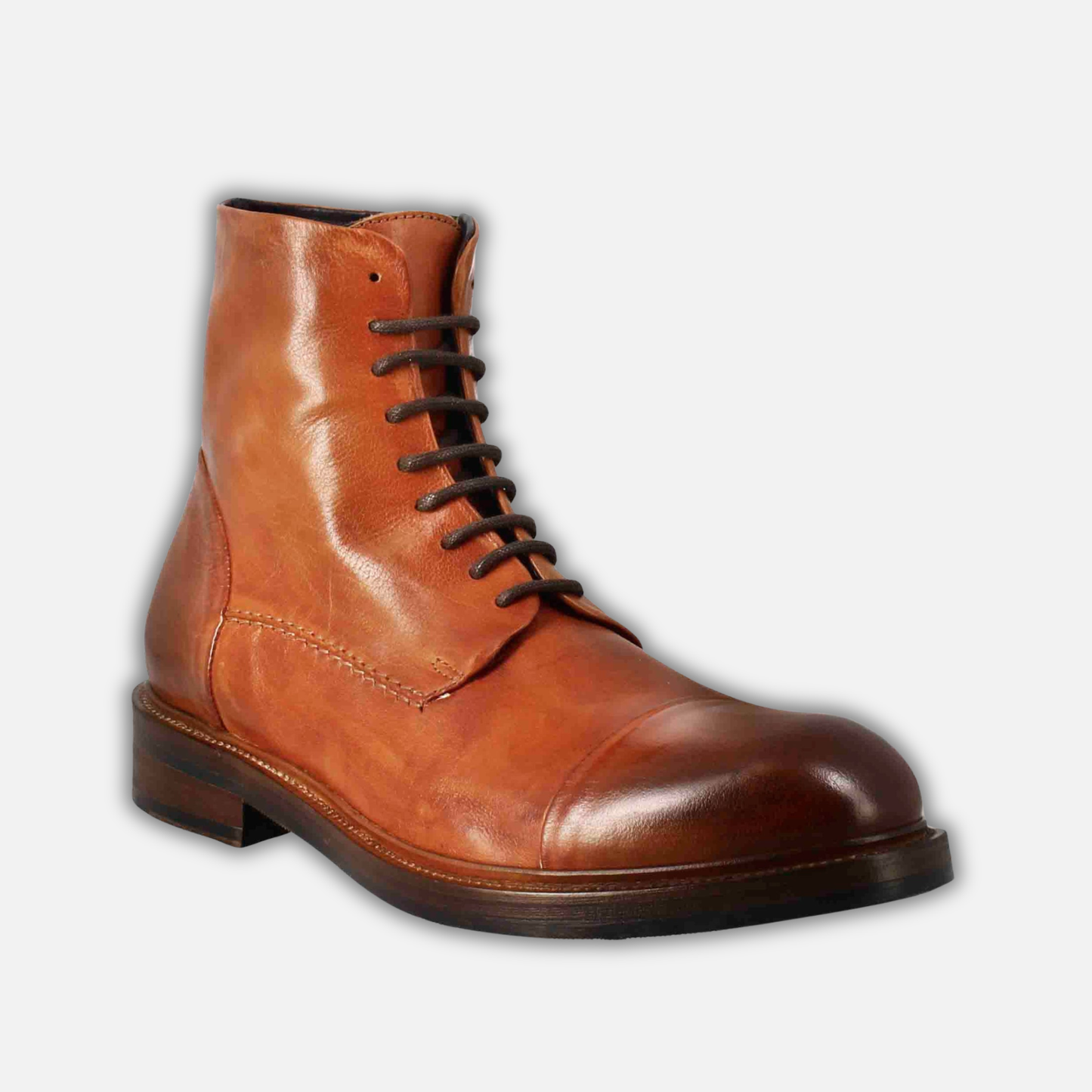Men's high diver amphibian boot in tan-coloured washed leather
