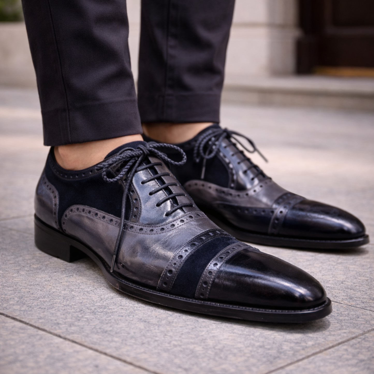 Men's Grey & Black Cap Toe Oxfords