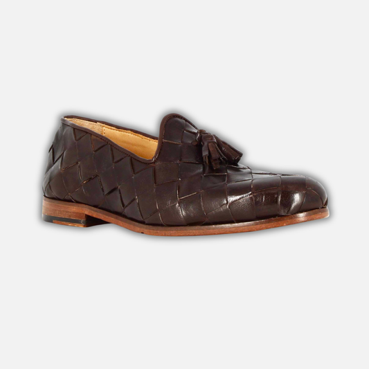 Men's loafers with tassels in dark brown woven leather