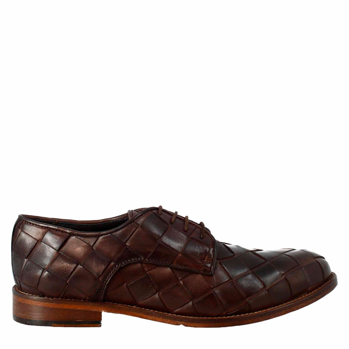 Men's elegant vintage dark brown derby in woven leather