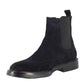 Chelsea boot in blue suede with rubber sole